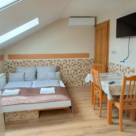 Bocskai Apartmanhaz Apartment